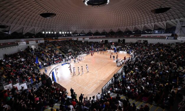 Sold out al PalaTiziano per il derby di serie B tra Virtus Roma 1960 e Carver Cinecittà