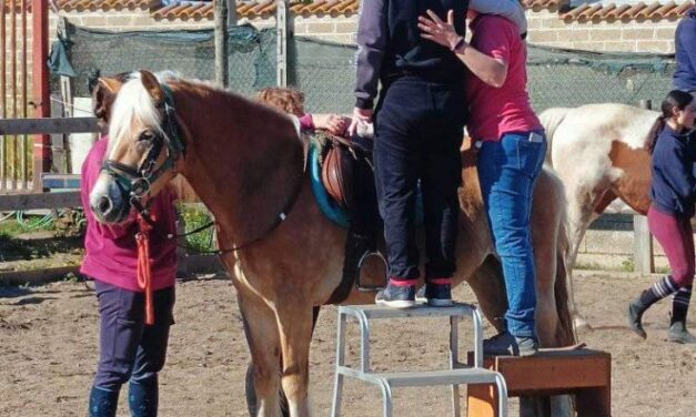 Il Rotary Club Costa Neroniana realizza il servizio di ippoterapia a Nettuno