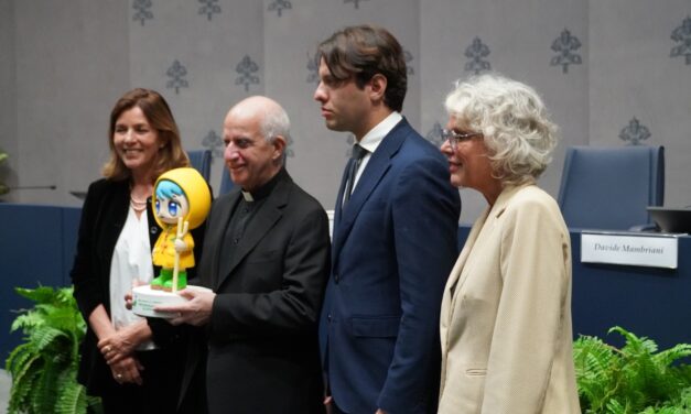 «Luce», presentata la mascotte ufficiale del Giubileo 2025