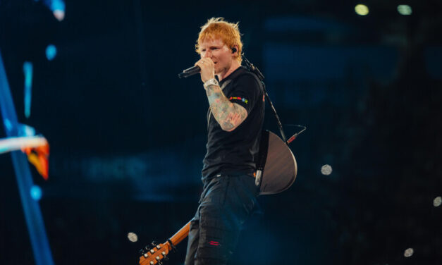 Ed Sheeran conquista Roma: quasi tre ore di musica davanti a 79 mila spettatori all’Olimpico